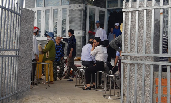 Nhóm học sinh lớp 8 rủ nhau tắm biển, 2 em chết đuối, 1 em mất tích