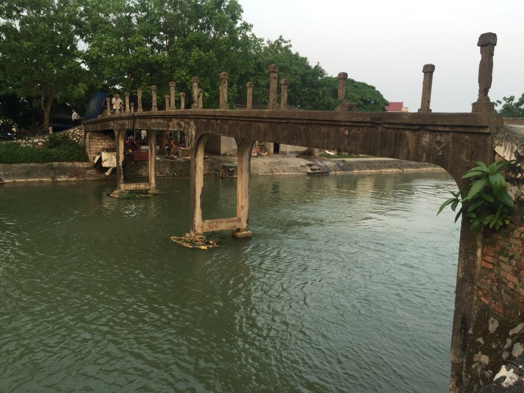 Thanh Hoá: 2 anh em ruột tử vong dưới ao nước của gia đình